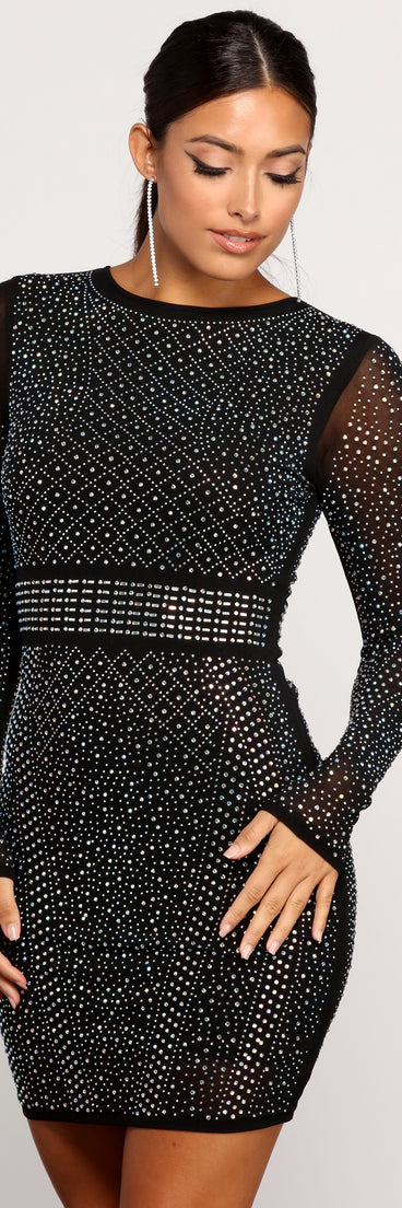 Seemingly Stunning Mini Dress is the perfect Homecoming look pick with on-trend details to make the 2023 HOCO dance your most memorable event yet!