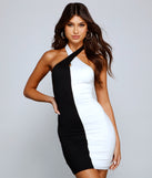 Iconic Diva Halter Mini Dress is a trendy pick to create 2023 festival outfits, festival dresses, outfits for concerts or raves, and complete your best party outfits!