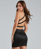 You’ll make a statement in Stunning Look Satin One-Shoulder Dress as an NYE club dress, a tight dress for holiday parties, sexy clubwear, or a sultry bodycon dress for that fitted silhouette.