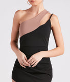 Body Talks Crepe Color Block Midi Dress creates the perfect summer wedding guest dress or cocktail party dresss with stylish details in the latest trends for 2023!