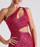 Mirror Ball Sequin Mini Dress is a gorgeous pick as your 2023 Homecoming dress or formal gown for wedding guest, fall bridesmaid, or military ball attire!