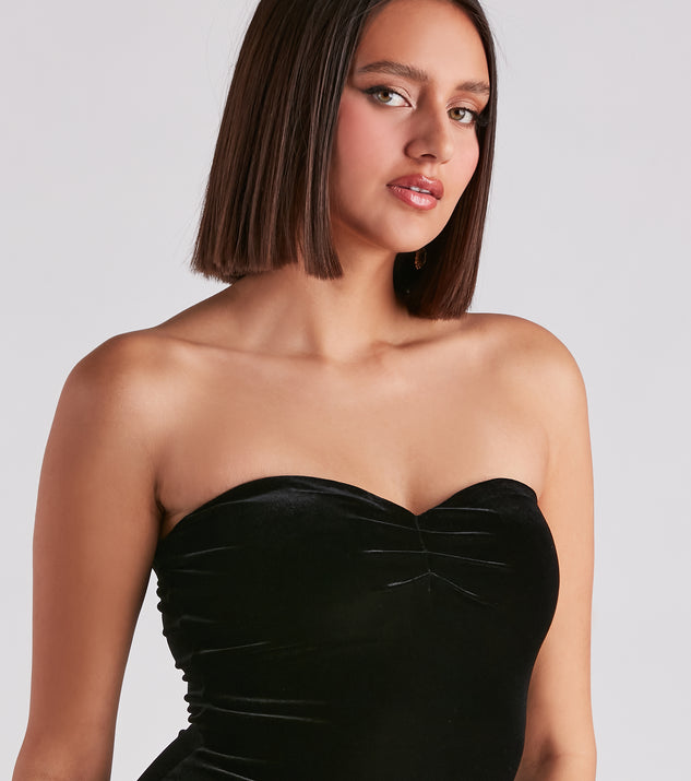 Pop Of Luxe Velvet Strapless Mini Dress