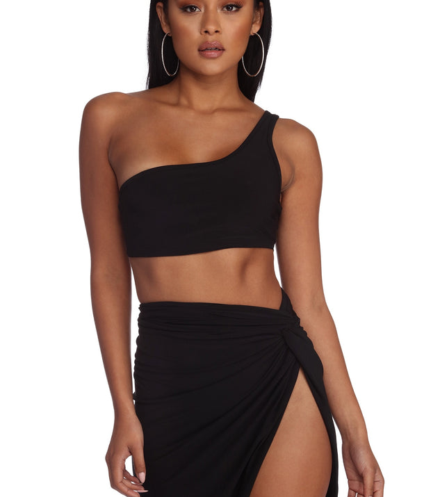 Bright And Early Crop Top is a trendy pick to create 2023 festival outfits, festival dresses, outfits for concerts or raves, and complete your best party outfits!