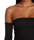 With fun and flirty details, Off To Party Crop Top shows off your unique style for a trendy outfit for the summer season!