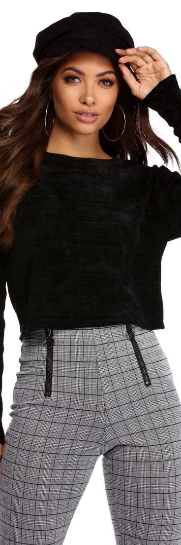 With fun and flirty details, Chenille With You Pullover Top shows off your unique style for a trendy outfit for the summer season!