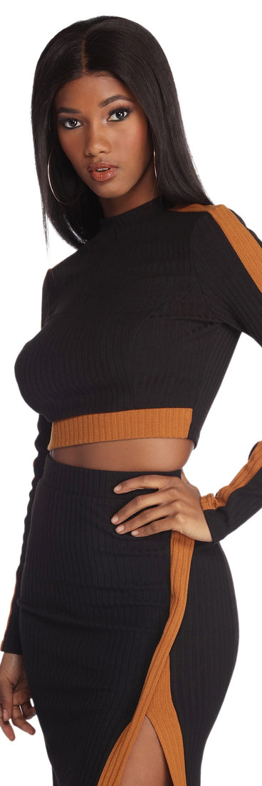 You’ll look stunning in the Shut It Down Crop Top when paired with its matching separate to create a glam clothing set perfect for parties, date nights, concert outfits, back-to-school attire, or for any summer event!