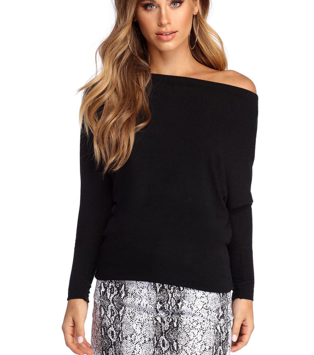 With fun and flirty details, Cozy On Up Tunic shows off your unique style for a trendy outfit for the summer season!