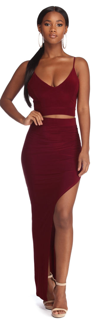 You’ll look stunning in the Fab And Fresh Crop Top when paired with its matching separate to create a glam clothing set perfect for parties, date nights, concert outfits, back-to-school attire, or for any summer event!