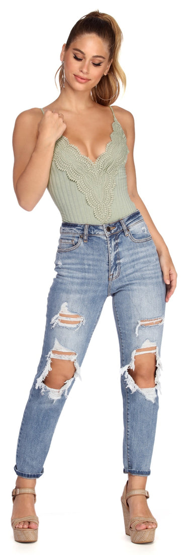 Taste Of Crochet Bodysuit is a trendy pick to create 2023 concert outfits, festival dresses, outfits for raves, or to complete your best party outfits or clubwear!