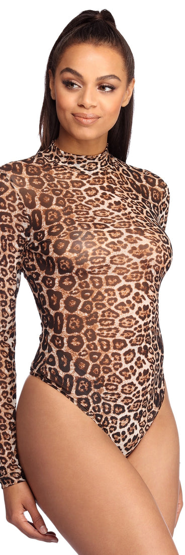 With fun and flirty details, On The Prowl Leopard Bodysuit shows off your unique style for a trendy outfit for the summer season!