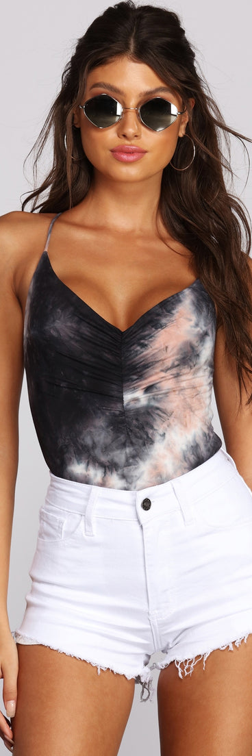 In The Groove Bodysuit is a trendy pick to create 2023 festival outfits, festival dresses, outfits for concerts or raves, and complete your best party outfits!