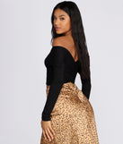 With fun and flirty details, Wrapped In Style Crop Top shows off your unique style for a trendy outfit for the summer season!