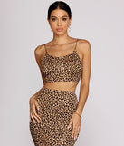 With fun and flirty details, Lush Bungee Crop Top shows off your unique style for a trendy outfit for the summer season!