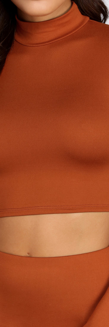 You’ll look stunning in the Brushed With Basics Crop Top when paired with its matching separate to create a glam clothing set perfect for a New Year’s Eve Party Outfit or Holiday Outfit for any event!