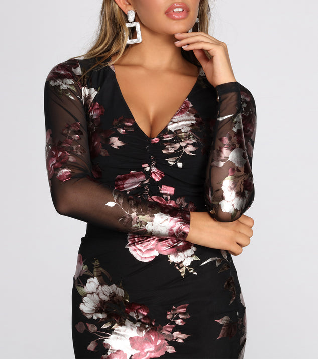 You’ll look stunning in the Foiled Floral Mesh Crop Top when paired with its matching separate to create a glam clothing set perfect for a New Year’s Eve Party Outfit or Holiday Outfit for any event!