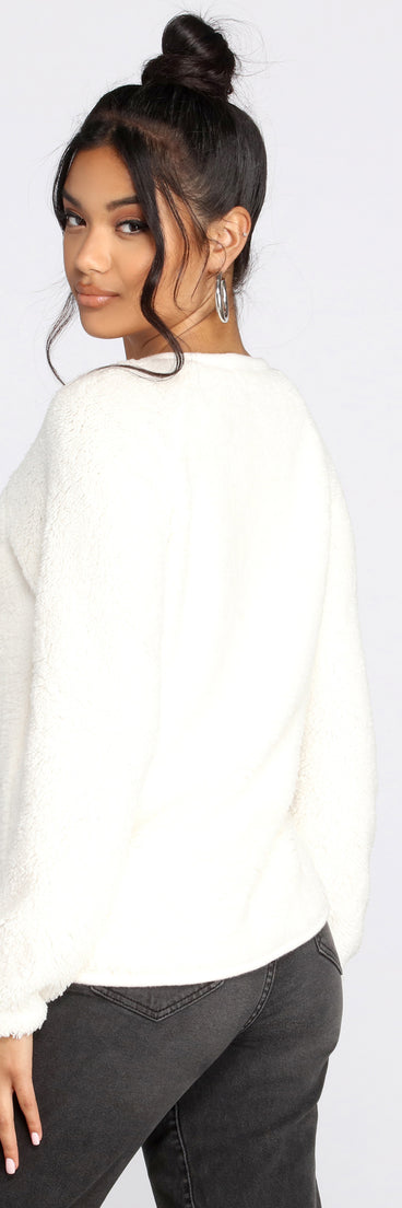 With fun and flirty details, Feeling Cozy Fuzzy Pullover Sweater shows off your unique style for a trendy outfit for the summer season!