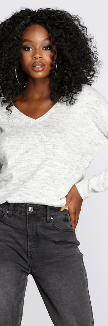 With fun and flirty details, Brushed Knit V-Neck Top shows off your unique style for a trendy outfit for the summer season!