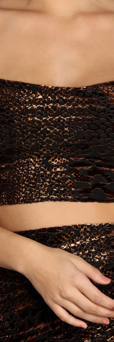 Hiss And Tell Crop Top is a trendy pick to create 2023 festival outfits, festival dresses, outfits for concerts or raves, and complete your best party outfits!