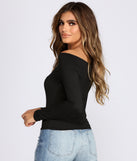 With fun and flirty details, Off The Shoulder Keyhole Cut out Top shows off your unique style for a trendy outfit for the summer season!