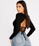 With fun and flirty details, Cropped Ribbed Puff Sleeve Top shows off your unique style for a trendy outfit for the summer season!