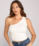 With fun and flirty details, Effortlessly Edgy Crop Top shows off your unique style for a trendy outfit for the summer season!
