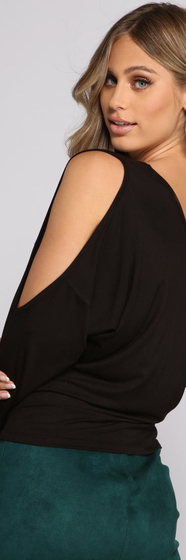 With fun and flirty details, Casual Cold Shoulder Knit Top shows off your unique style for a trendy outfit for the summer season!