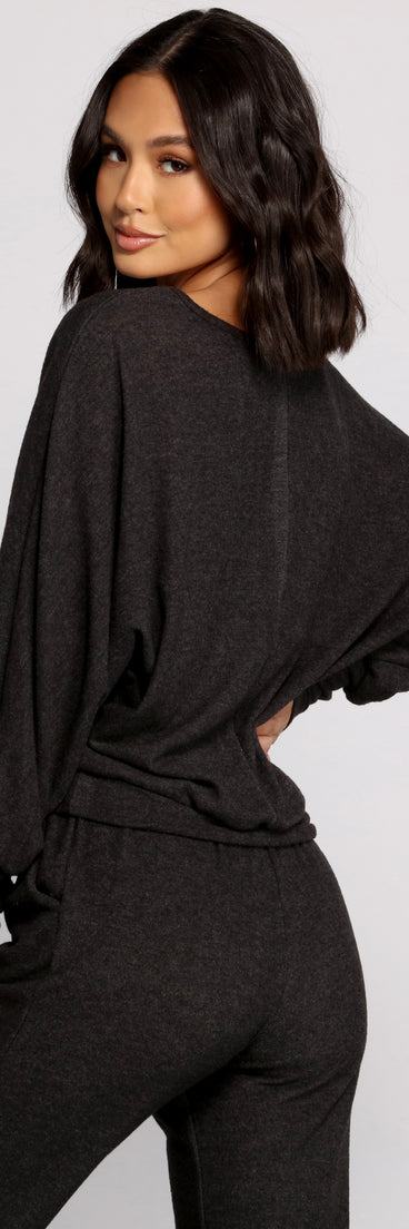 With fun and flirty details, Keepin' Knit Basic Long Sleeve Top shows off your unique style for a trendy outfit for the summer season!