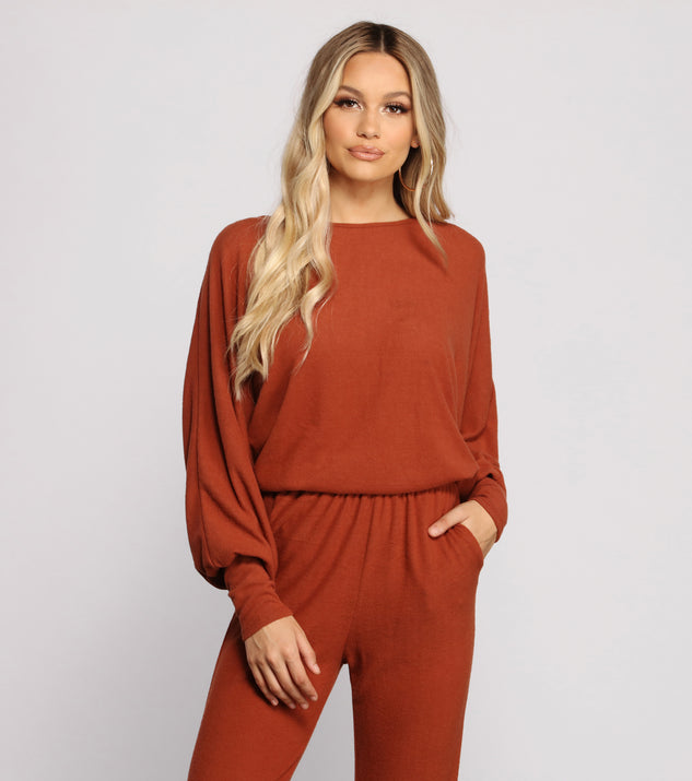 You’ll look stunning in the Keepin' Knit Basic Long Sleeve Top when paired with its matching separate to create a glam clothing set perfect for parties, date nights, concert outfits, back-to-school attire, or for any summer event!