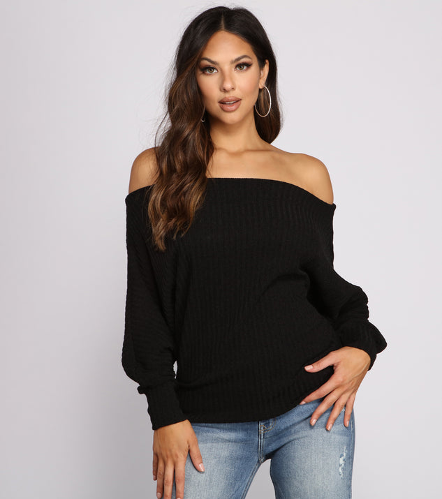 With fun and flirty details, Ribbed Knit Off The Shoulder Tunic shows off your unique style for a trendy outfit for the summer season!