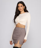 With fun and flirty details, Trendy Twist Front Crop Top shows off your unique style for a trendy outfit for the summer season!