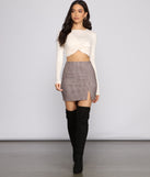 With fun and flirty details, Trendy Twist Front Crop Top shows off your unique style for a trendy outfit for the summer season!