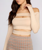 With fun and flirty details, Off the Shoulder Ribbed Crop Top shows off your unique style for a trendy outfit for the summer season!