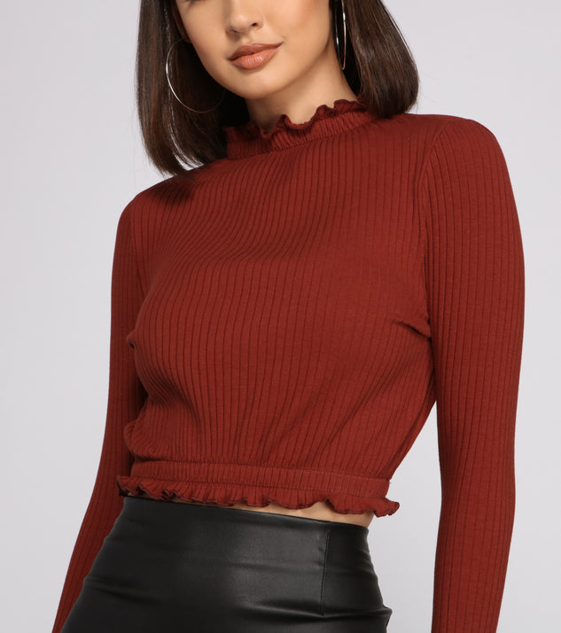 With fun and flirty details, Stylish Babe Mock Neck Crop Top shows off your unique style for a trendy outfit for the summer season!