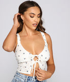 With fun and flirty details, Trendy Blooms Ditsy Floral Crop Top shows off your unique style for a trendy outfit for the summer season!