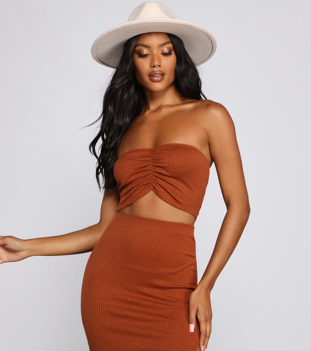 You’ll look stunning in the So Stunning Ruched Tube Top when paired with its matching separate to create a glam clothing set perfect for parties, date nights, concert outfits, back-to-school attire, or for any summer event!