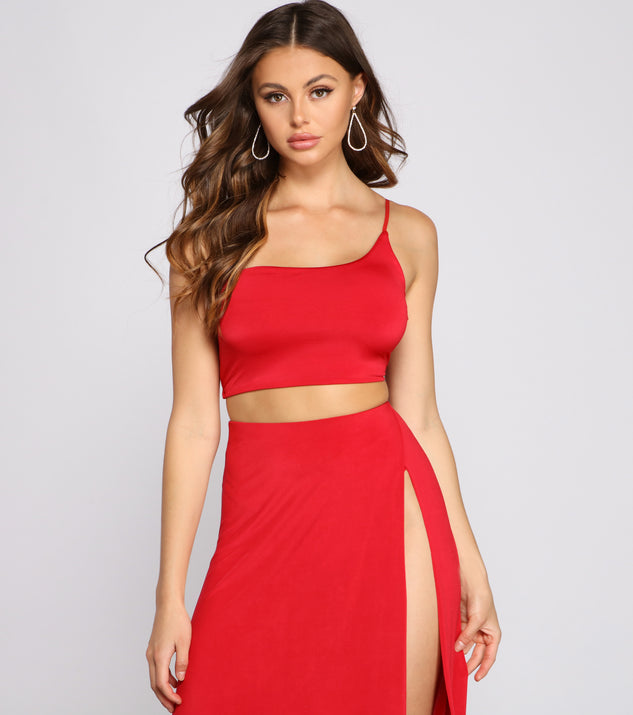 Dress up in Bold Impressions One Shoulder Crop Top as your going-out dress for holiday parties, an outfit for NYE, party dress for a girls’ night out, or a going-out outfit for any seasonal event!