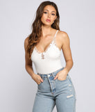 With fun and flirty details, Chic Darling Trendy Applique Bodysuit shows off your unique style for a trendy outfit for the summer season!