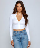 The trendy Preppy Babe Collared Crop Top is the perfect pick to create a holiday outfit, new years attire, cocktail outfit, or party look for any seasonal event!