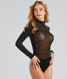 With fun and flirty details, Lady Of Pearl Mock Neck Bodysuit shows off your unique style for a trendy outfit for the summer season!