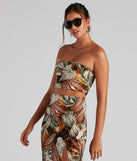 Tropical Dream Tube Top is a trendy pick to create 2023 festival outfits, festival dresses, outfits for concerts or raves, and complete your best party outfits!