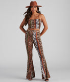 With fun and flirty details, Boho Dreamer Printed Crop Top shows off your unique style for a trendy outfit for the summer season!
