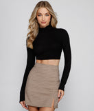 The trendy Feeling Knit Long Sleeve Crop Top is the perfect pick to create a holiday outfit, new years attire, cocktail outfit, or party look for any seasonal event!