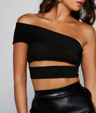 With fun and flirty details, Totally Fab One Shoulder Crop Top shows off your unique style for a trendy outfit for the summer season!