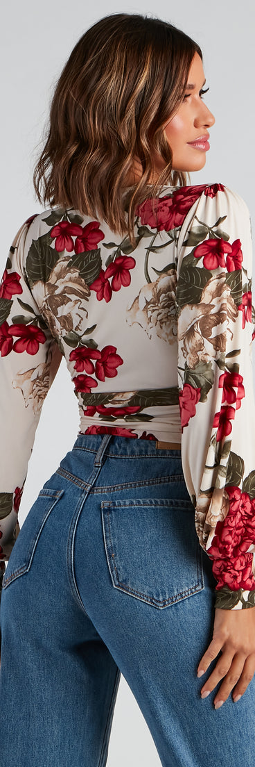With fun and flirty details, Fall Blooms Floral Surplice Top shows off your unique style for a trendy outfit for the summer season!