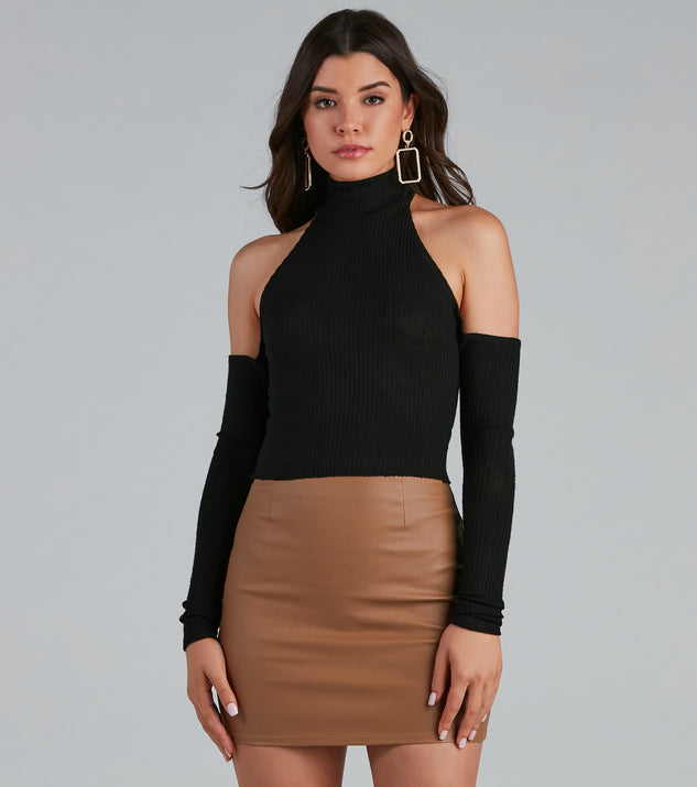 Give Em' The Cold Shoulder Top is a trendy pick to create 2023 festival outfits, festival dresses, outfits for concerts or raves, and complete your best party outfits!