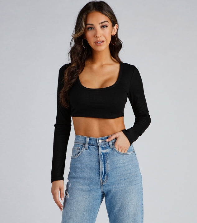 Dress up in So Effortless Long Sleeve Crop Top as your going-out dress for holiday parties, an outfit for NYE, party dress for a girls’ night out, or a going-out outfit for any seasonal event!
