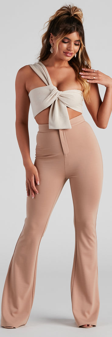 With fun and flirty details, Ready Or Knot Lurex Knit Top shows off your unique style for a trendy outfit for the summer season!