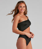 With fun and flirty details, Simply Bold Cutout Bodysuit shows off your unique style for a trendy outfit for the summer season!