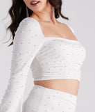 With fun and flirty details, Oh My Pearl Bell Sleeve Crop Top shows off your unique style for a trendy outfit for the summer season!