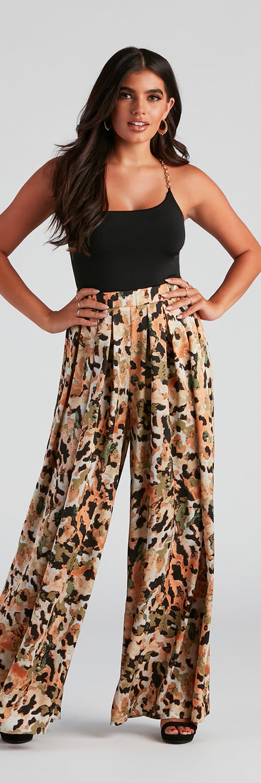 Dress up in Major Chain Strap Open Back Bodysuit as your going-out dress for holiday parties, an outfit for NYE, party dress for a girls’ night out, or a going-out outfit for any seasonal event!